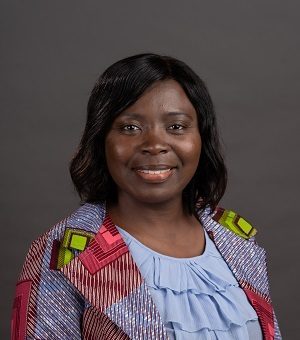 Headshot of Evelyn Hammond